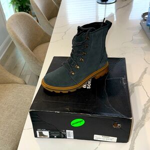 Lennox lace moss waterproof boot
